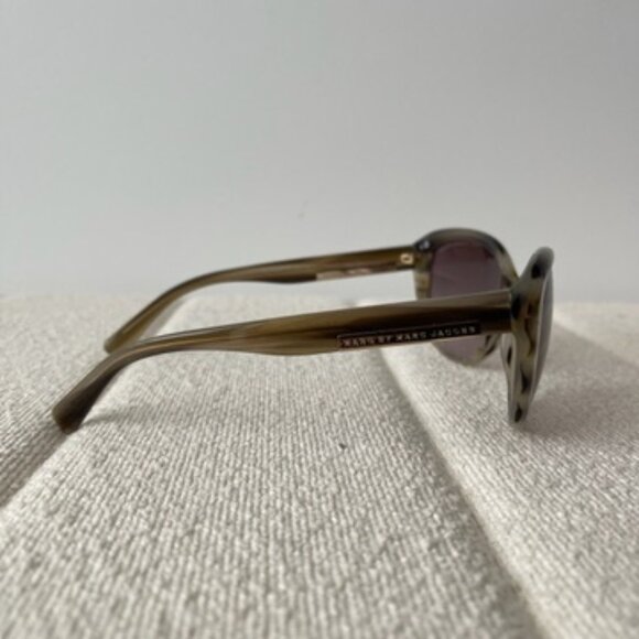 Marc Jacobs Sunglasses - Picture 5 of 9